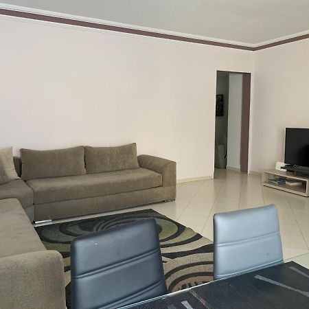 Anfa 28 - 2 Bedrooms - Well Located Apartment - Large And Pleasant Casablanca Kültér fotó