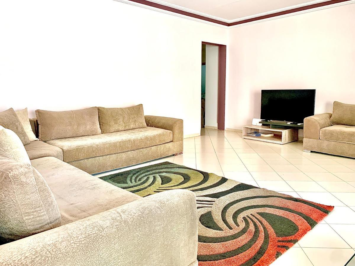 Anfa 28 - 2 Bedrooms - Well Located Apartment - Large And Pleasant Casablanca Kültér fotó