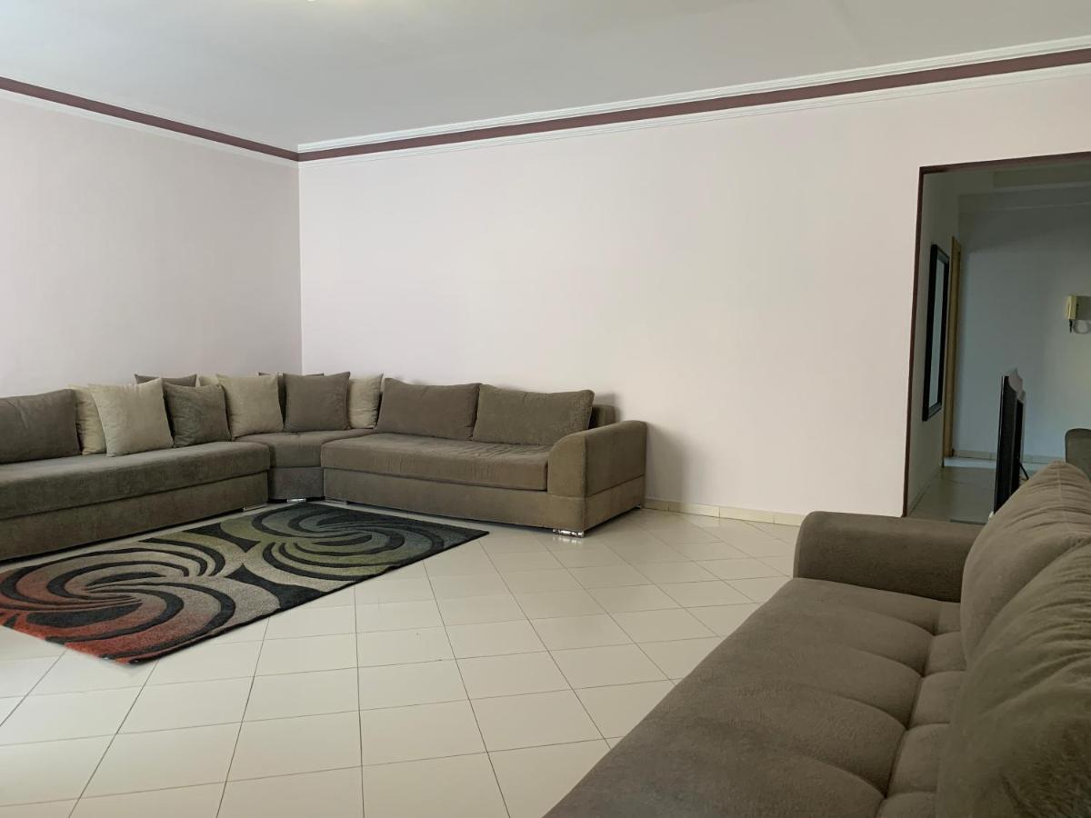 Anfa 28 - 2 Bedrooms - Well Located Apartment - Large And Pleasant Casablanca Kültér fotó